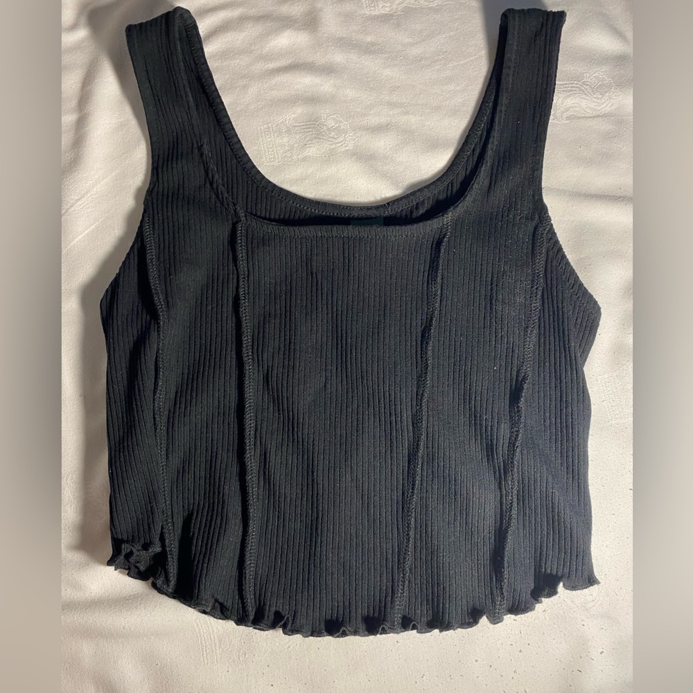 Black ribbed crop top with ruffled trim size M